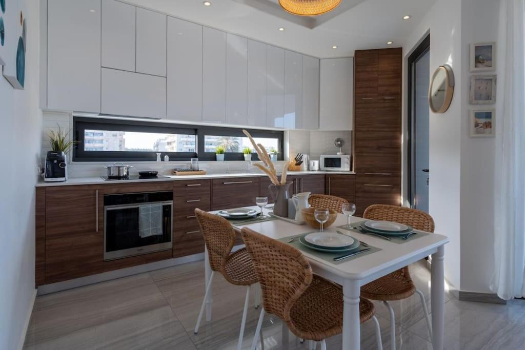 Thalassa 2-Bedroom Apartment In Lárnaka Eksteriør bilde