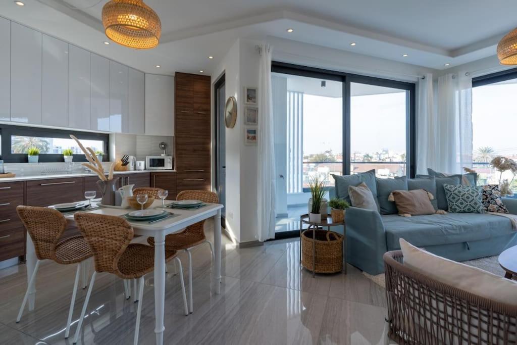 Thalassa 2-Bedroom Apartment In Lárnaka Eksteriør bilde